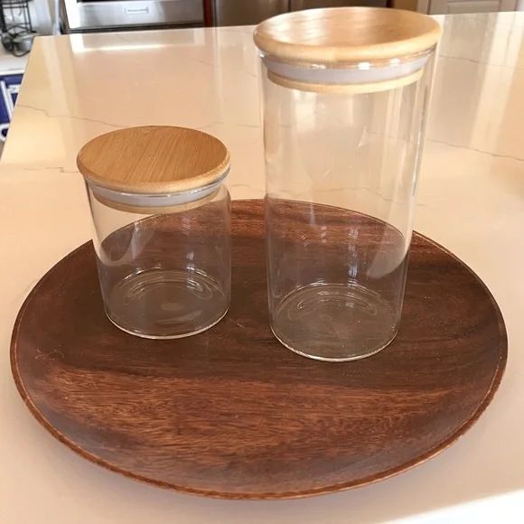 2 Glass Jars with wooden lids  - decorative and functional - Picture 2 of 5